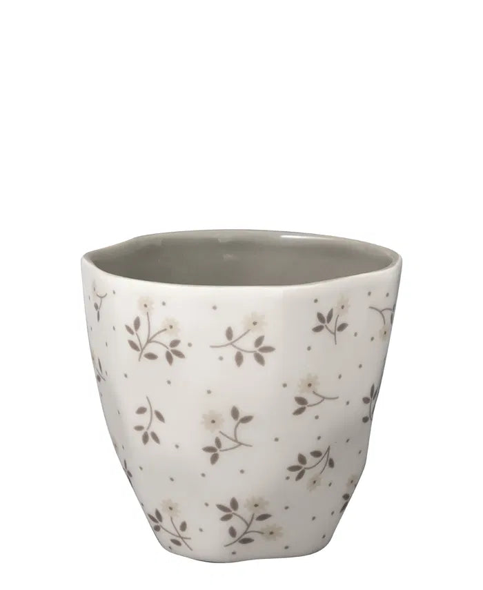 Element latte cup